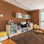 Penthouse Ema