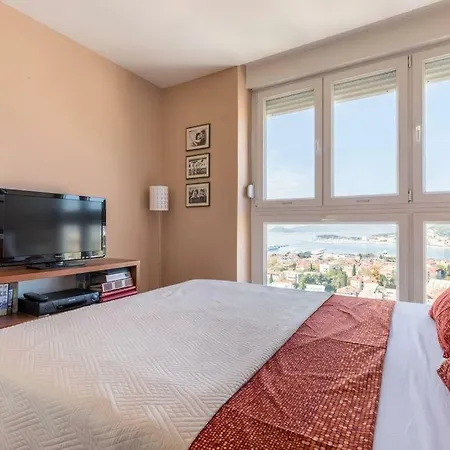 Penthouse Ema