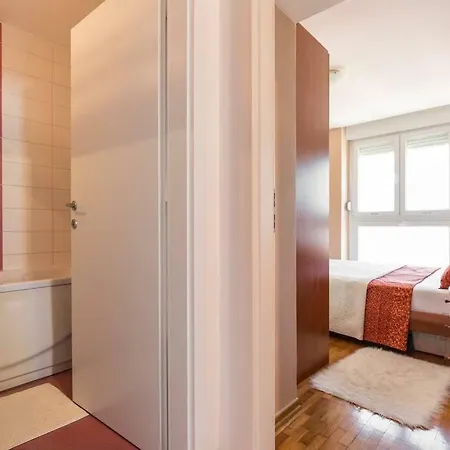 Апартаменти Penthouse Ema